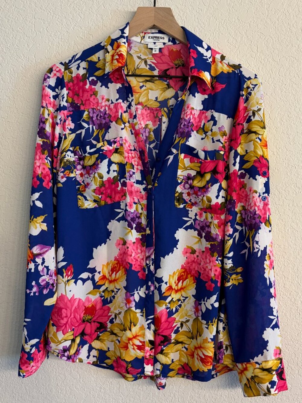 Express Slim Portofino Shirt Size M Colorful Floral Print Blouse